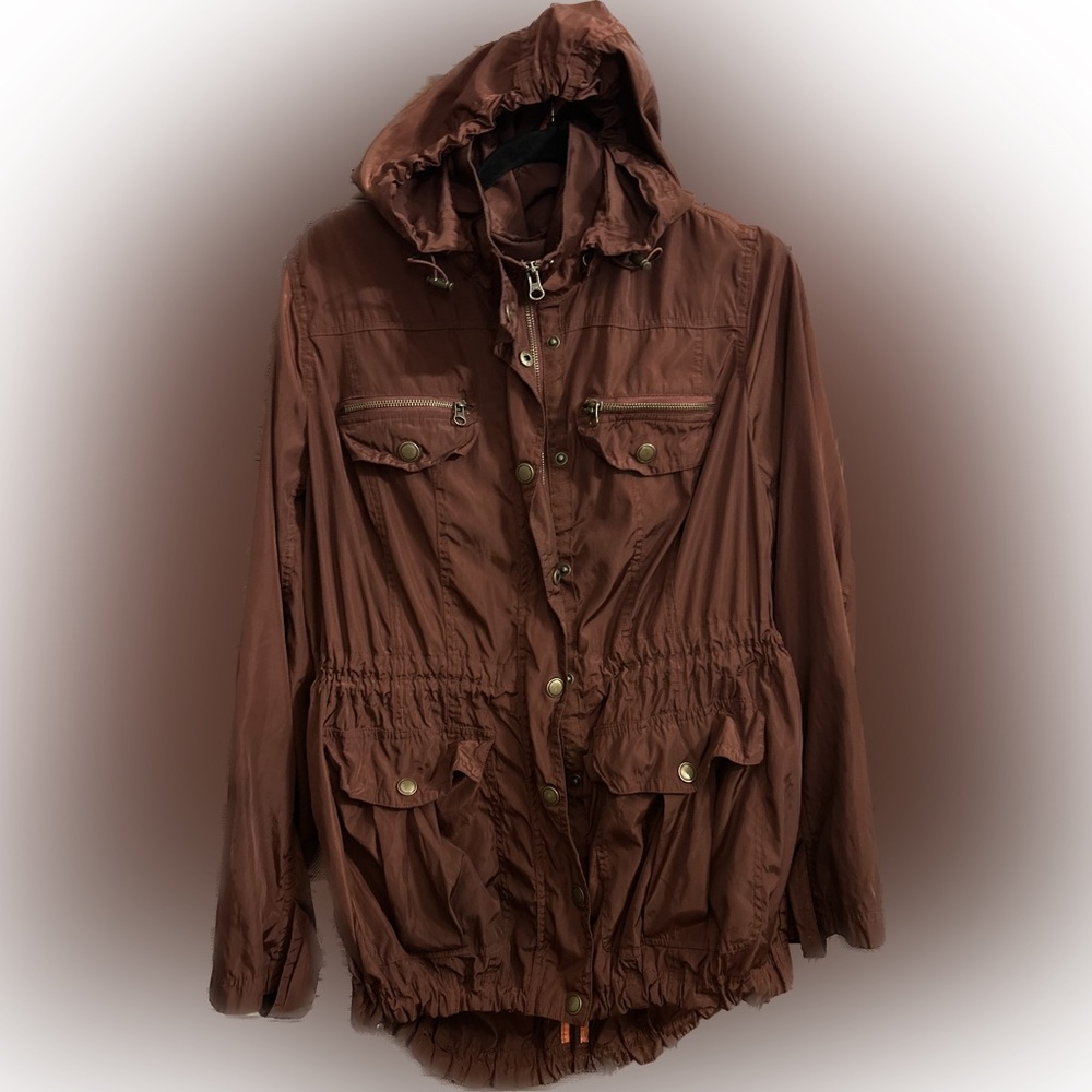 St. John’s Bay PACKABLE lightweight coat Sz. XL